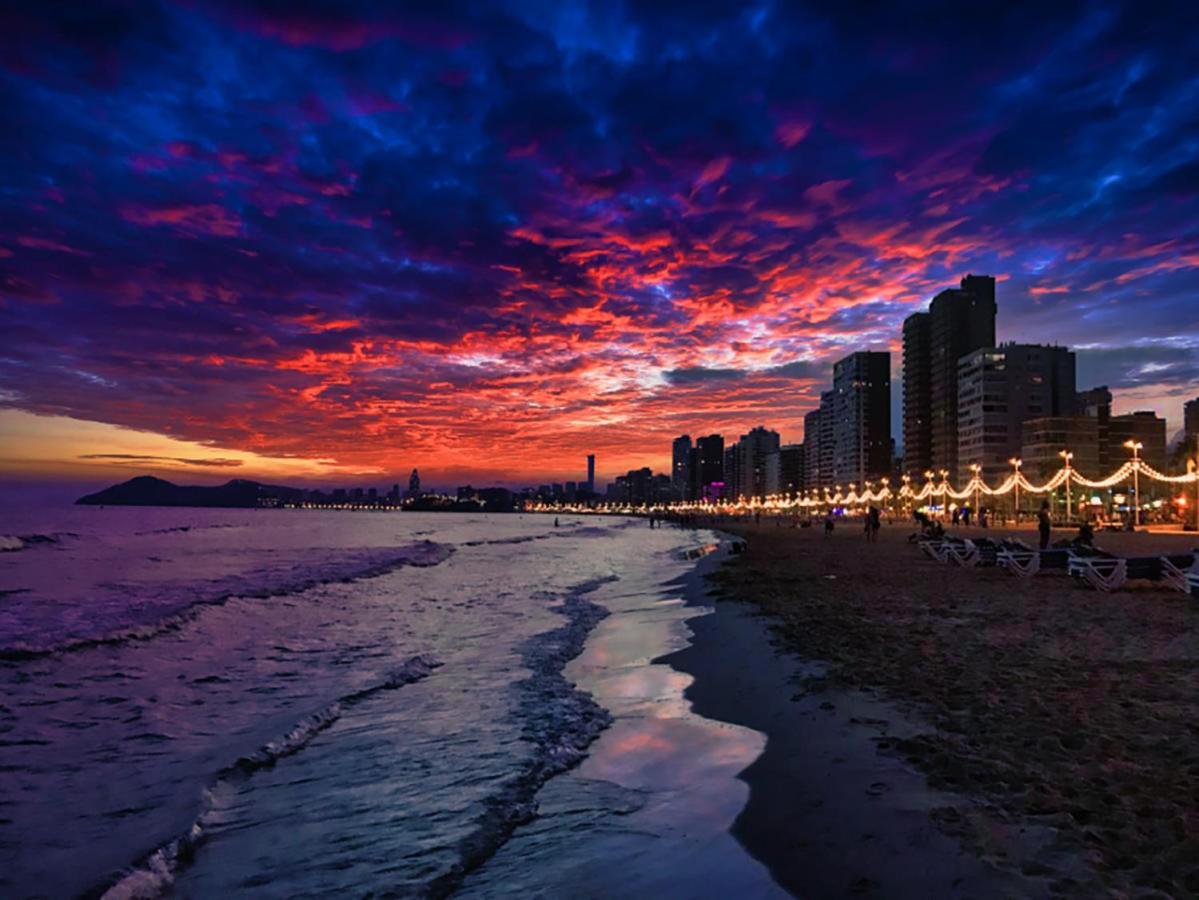 Beautiful Apartment Near Beach With Panoramic Sea-View Benidorm Luaran gambar