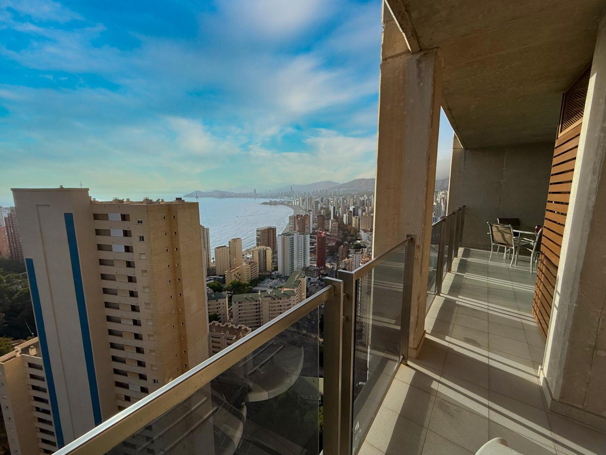 Beautiful Apartment Near Beach With Panoramic Sea-View Benidorm Luaran gambar