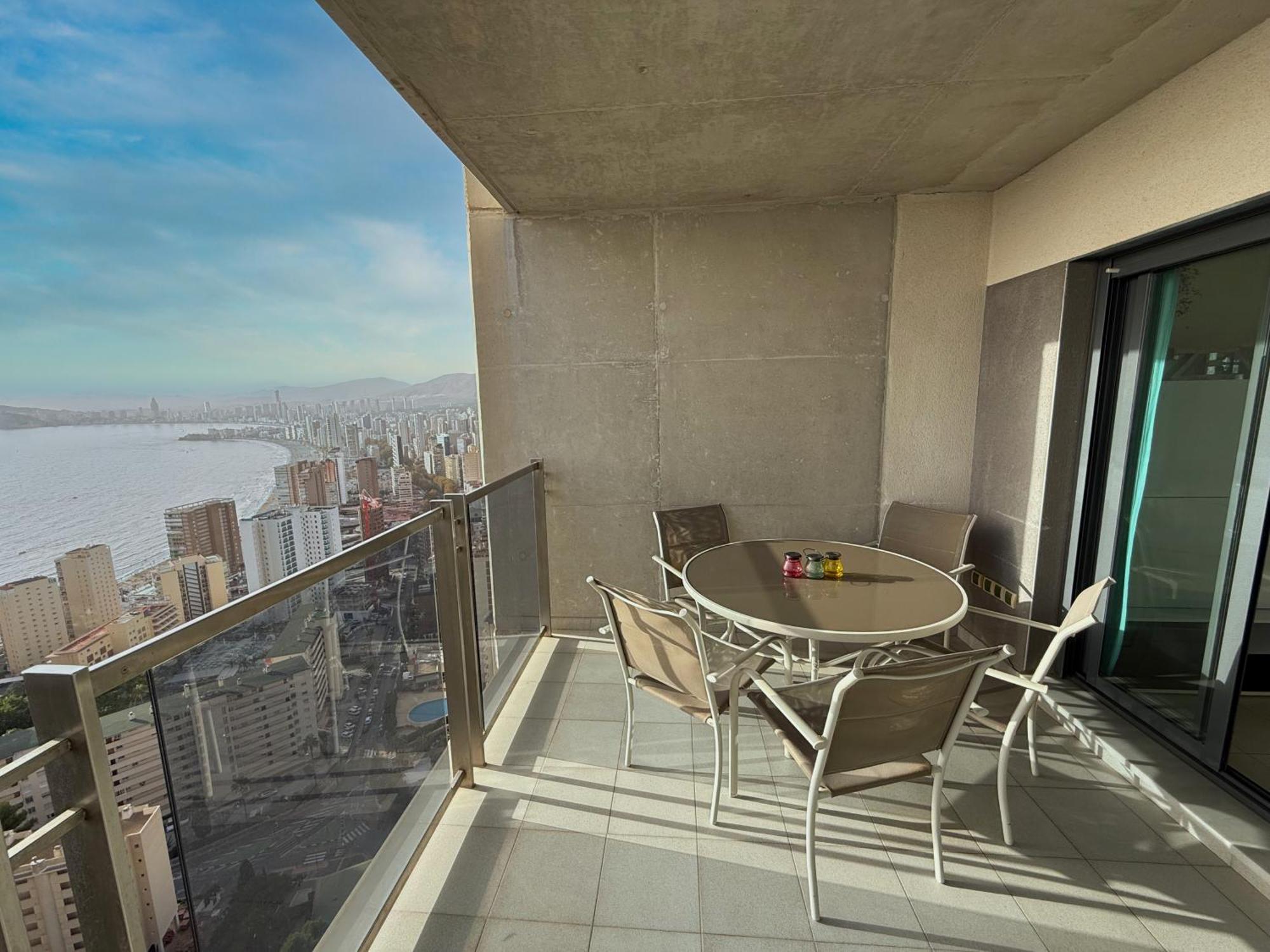Beautiful Apartment Near Beach With Panoramic Sea-View Benidorm Luaran gambar